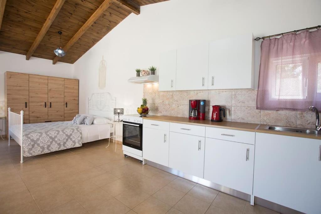 Serenity Studio Beach Home Afantou Buitenkant foto